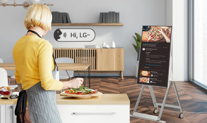 lg interactive display uae